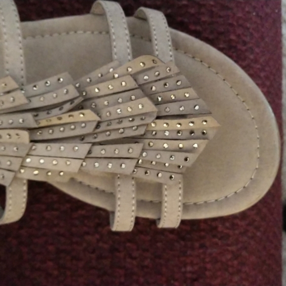 Arizona Women's Fringe Sandals. Flat Summer Strappy Gladiator Sandals. Size 11 - Picture 4 of 7